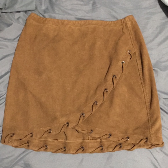 brown skirt - Picture 1 of 3